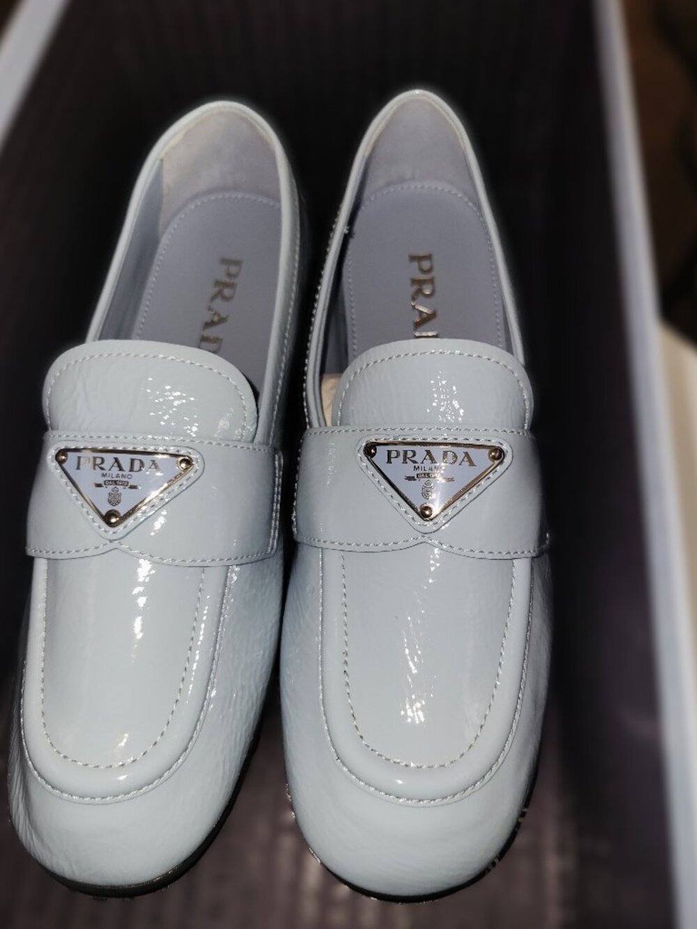 NIB! Rare Light Blue Patent Leather Driving Loafers - EU36